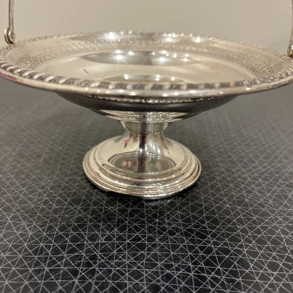 Antique La Pierre Sterling Silver Small Candy Dish Basket 173g, Pierced, Handle